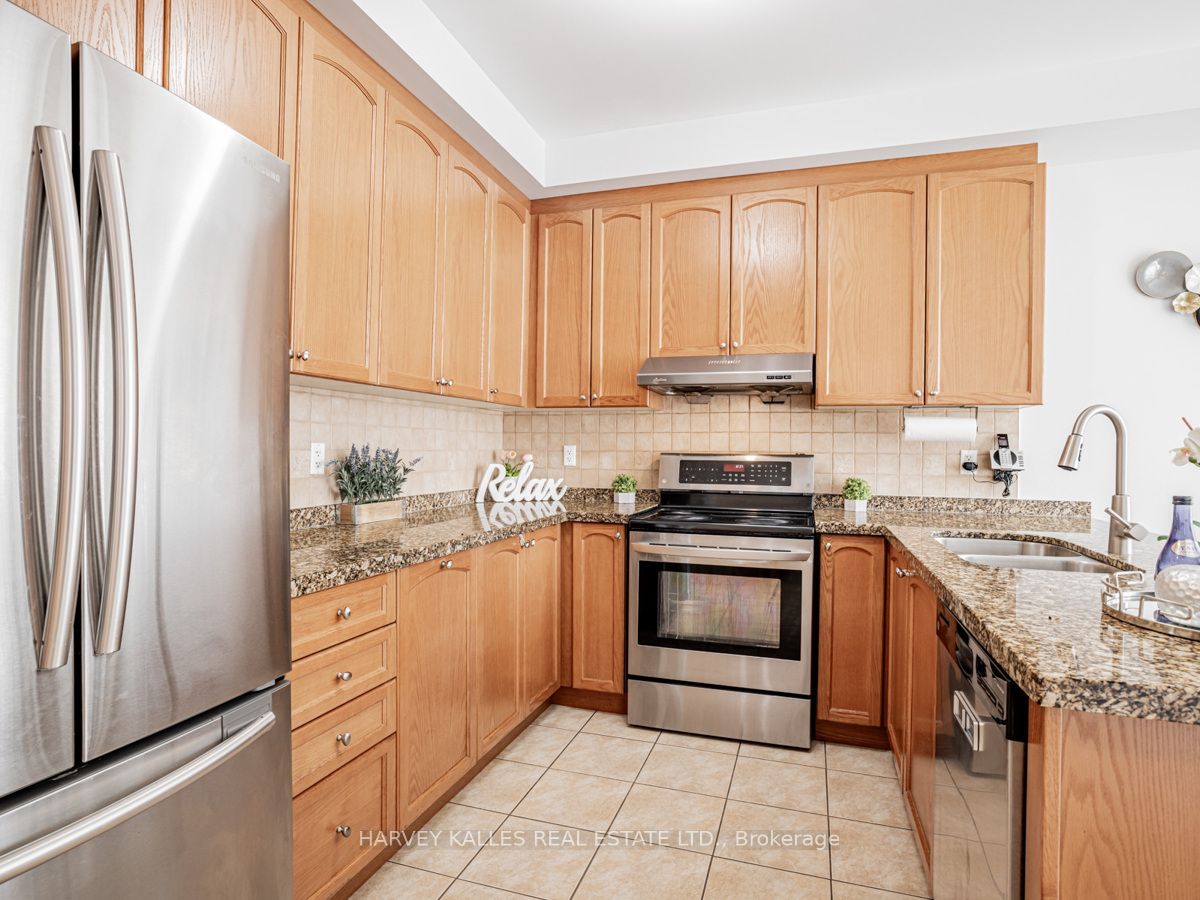 151 Silverwood Ave Property Photo 11