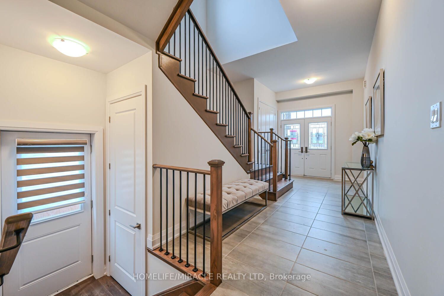 47 Mapleton St Property Photo 4