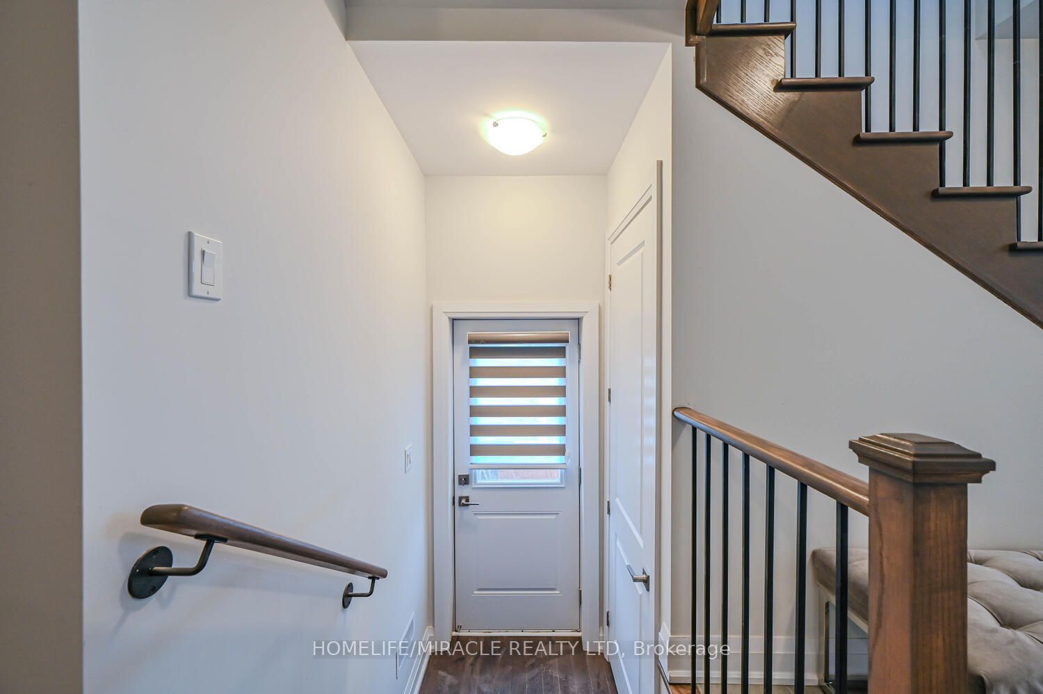 47 Mapleton St Property Photo 5