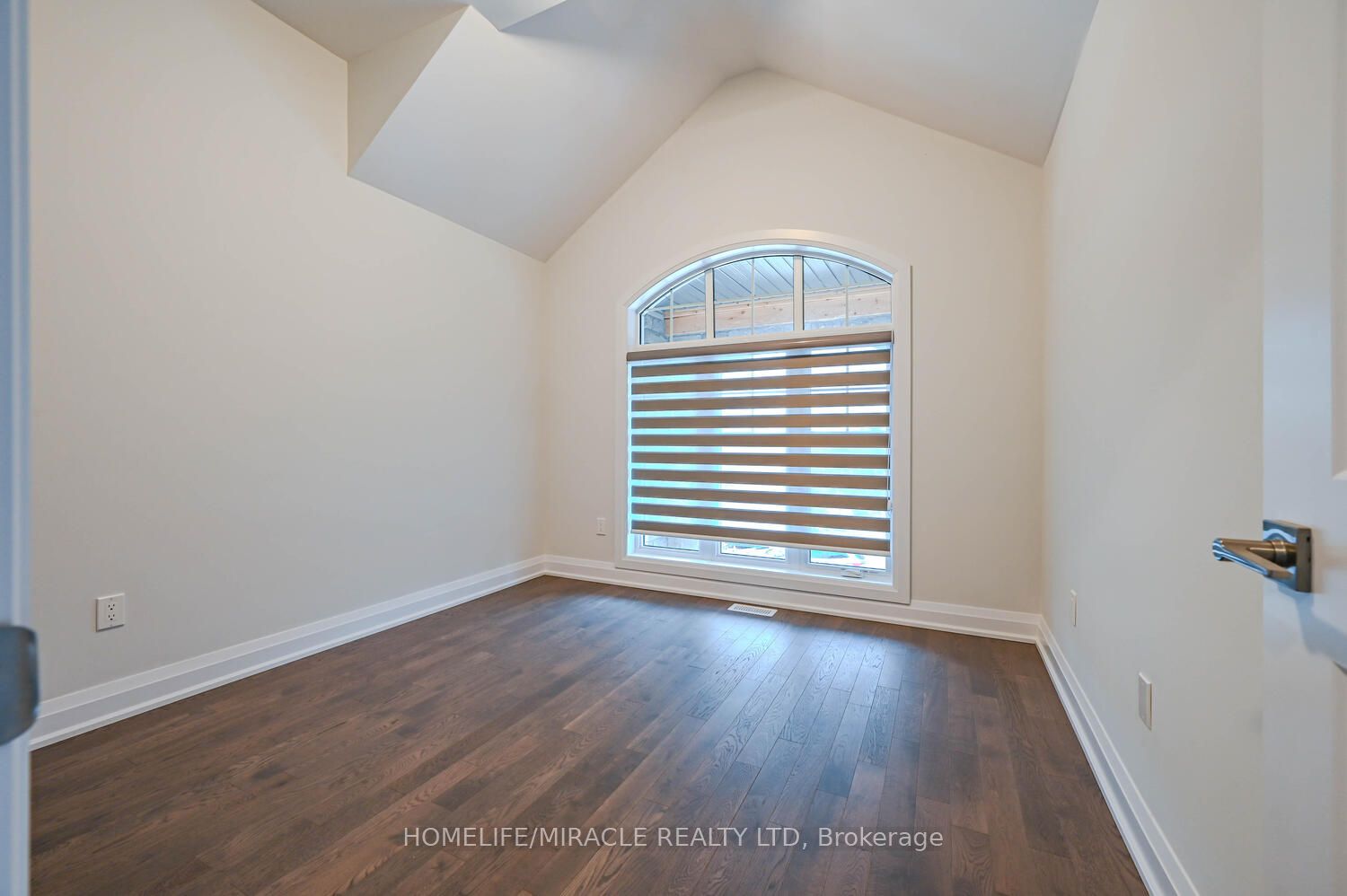47 Mapleton St Property Photo 33