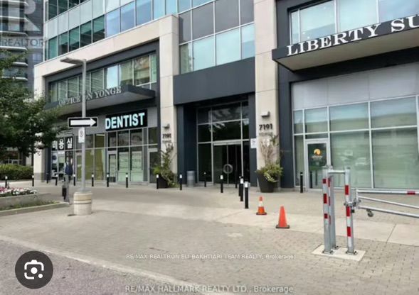 7191 Yonge St Property Photo 10