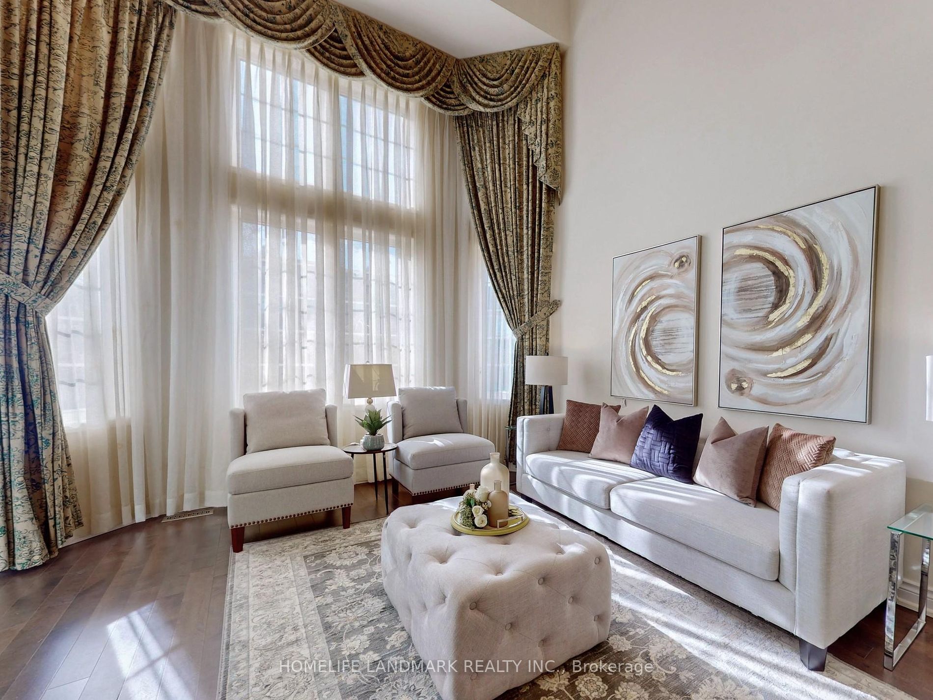 6 Saxony Dr Property Photo 2