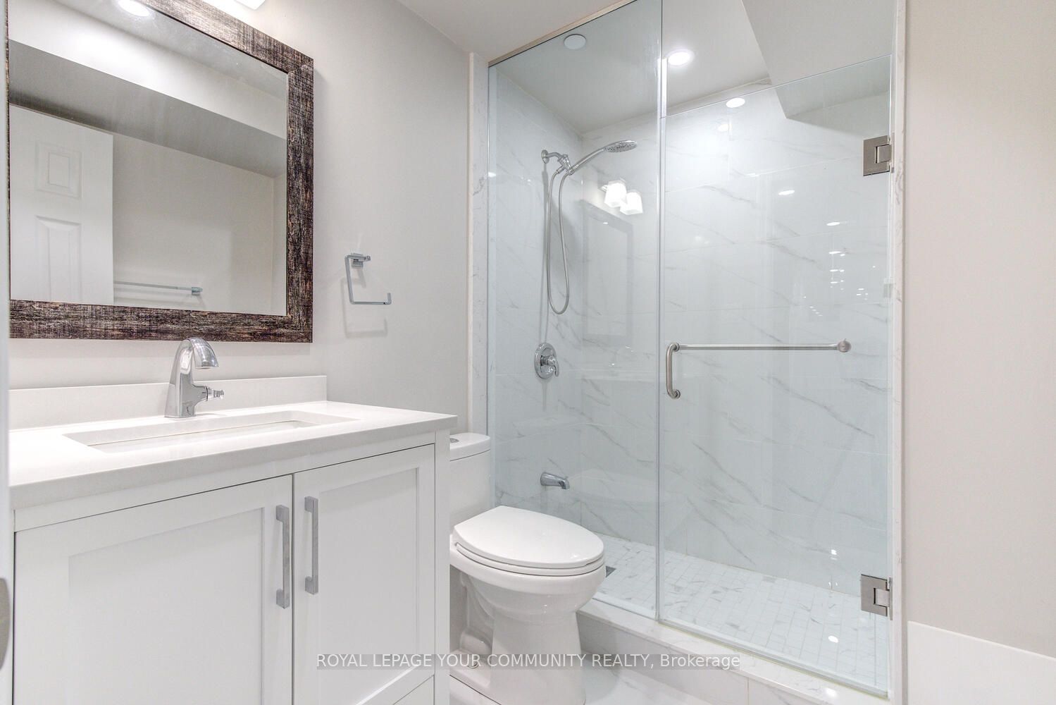 1331 Major Mackenzie Dr 135 Property Photo 37