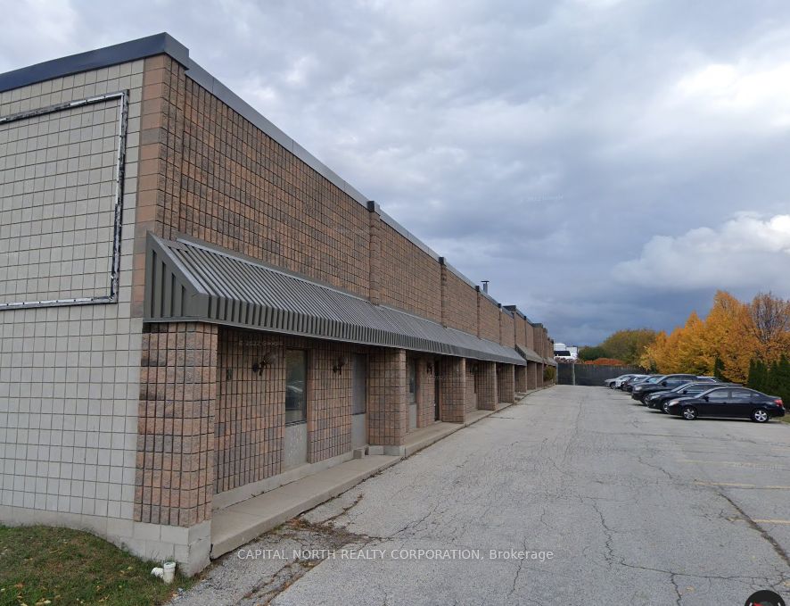 10651 Keele St Property Photo