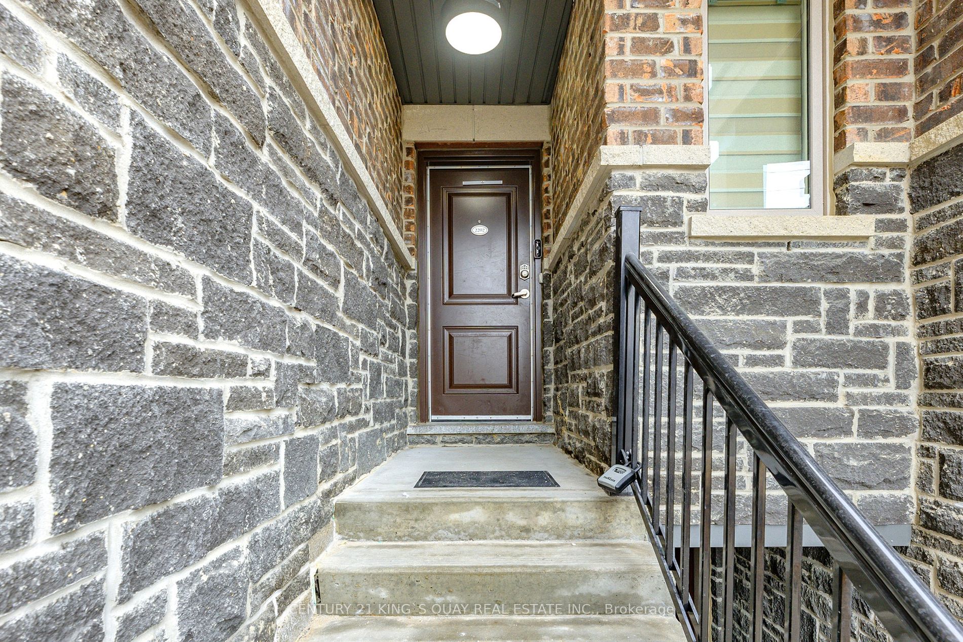 10 Westmeath Lane 19 Property Photo 3
