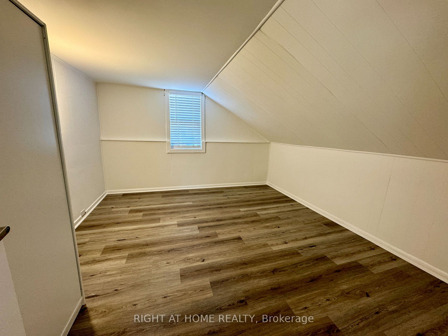634 Gorham St Property Photo 13