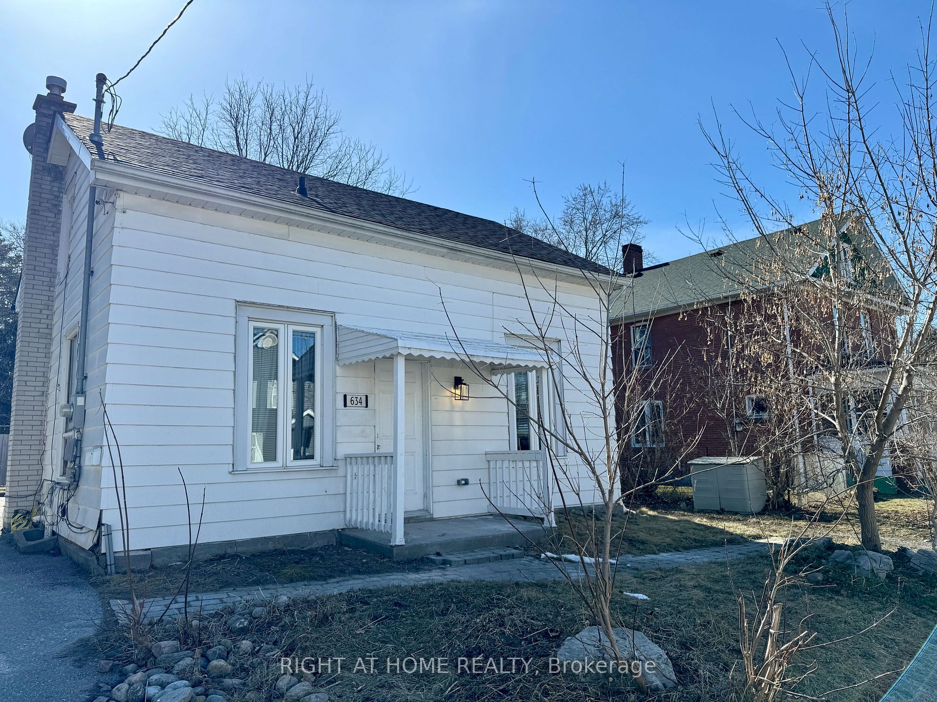 634 Gorham St Property Photo 17