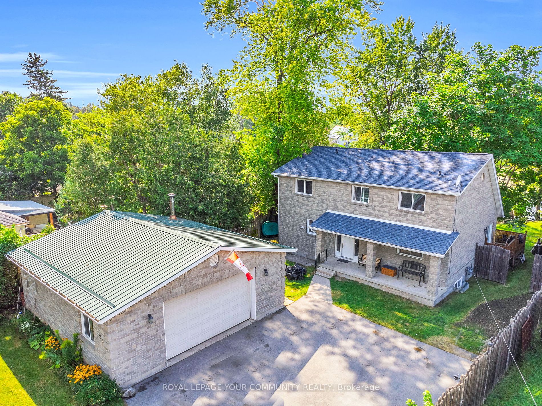 20 Middle St Property Photo 1