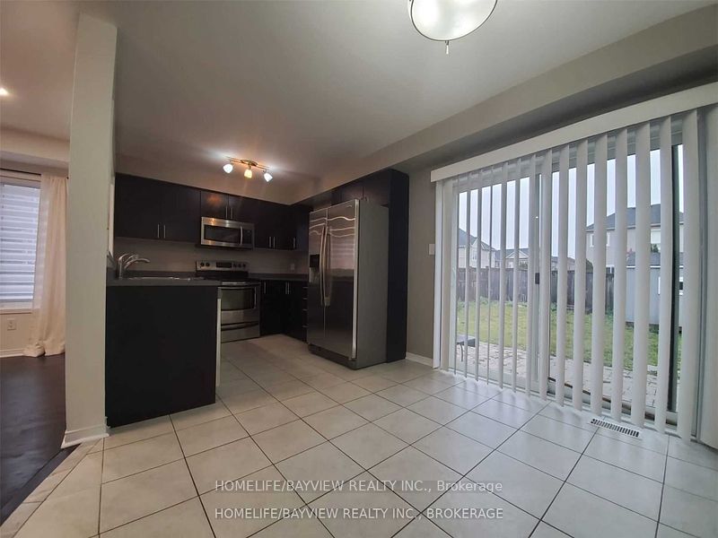 124 Gwillimbury Dr Property Photo 8