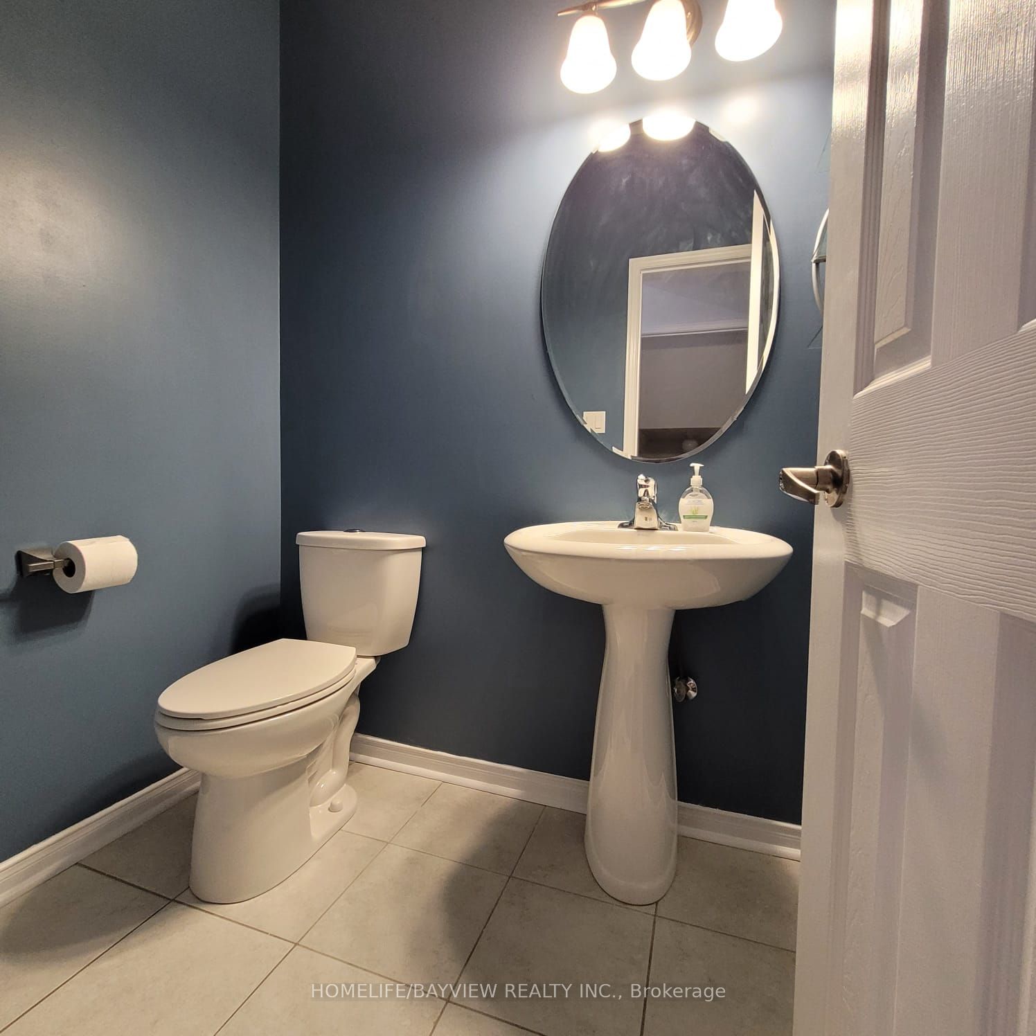 124 Gwillimbury Dr Property Photo 9