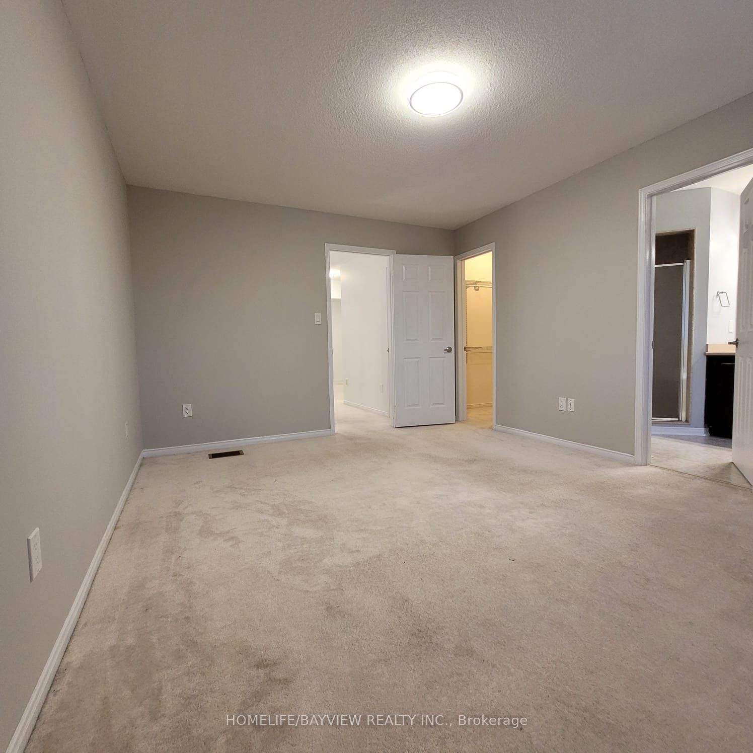 124 Gwillimbury Dr Property Photo 10