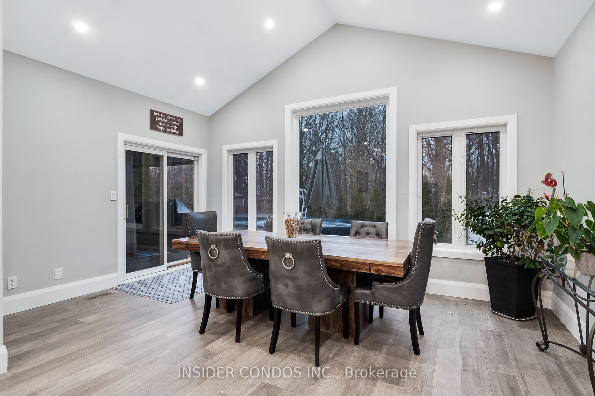 111 Regency View Hts Property Photo 12