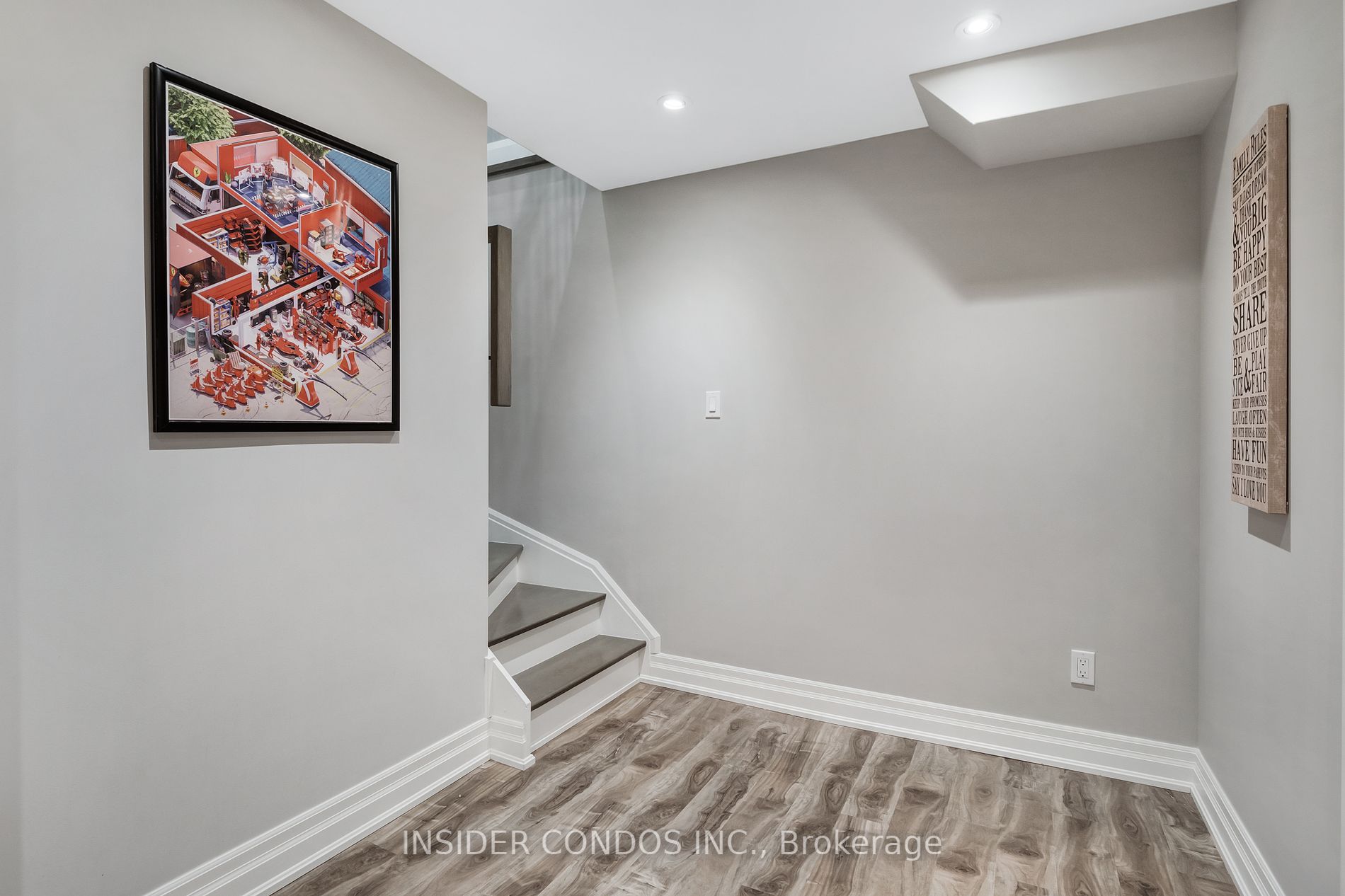 111 Regency View Hts Property Photo 27