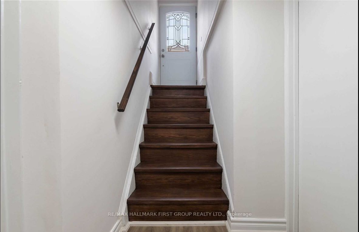 50 Walter Ave Property Photo 13