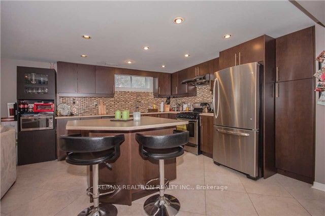 9 Poplar Dr Property Photo 2