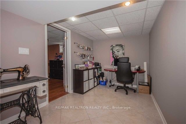 9 Poplar Dr Property Photo 5