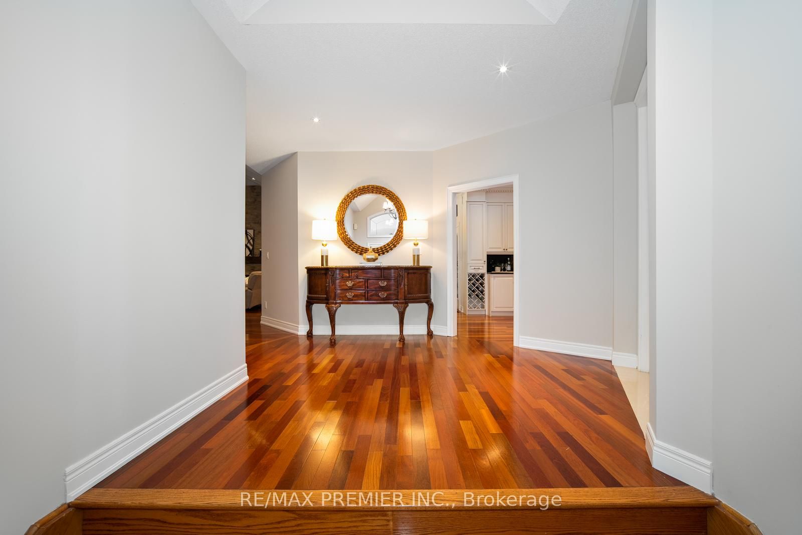 51 Ballantrae Rd Property Photo 6
