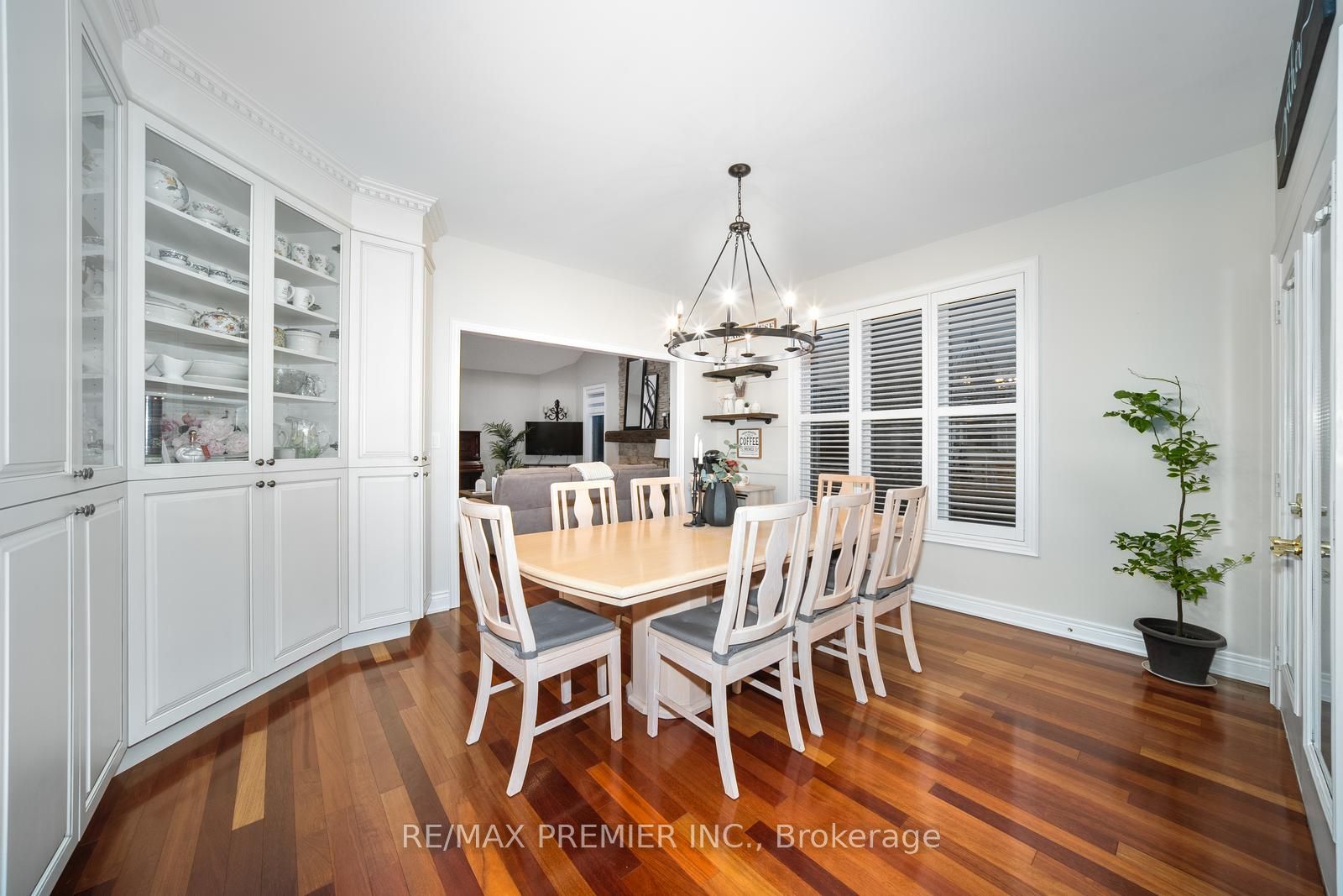 51 Ballantrae Rd Property Photo 12