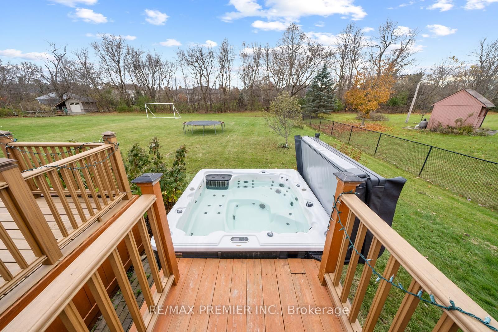 51 Ballantrae Rd Property Photo 32