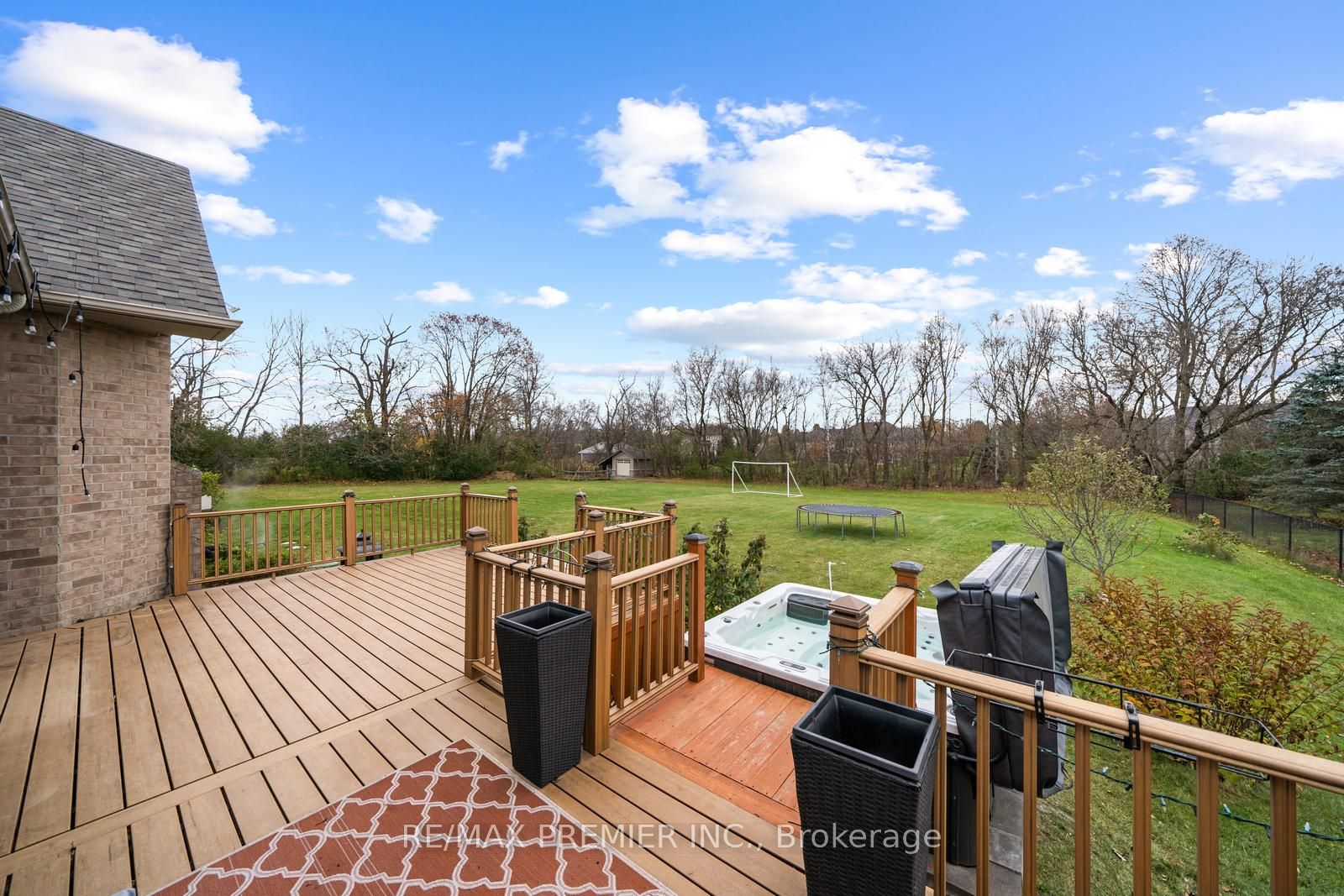 51 Ballantrae Rd Property Photo 33