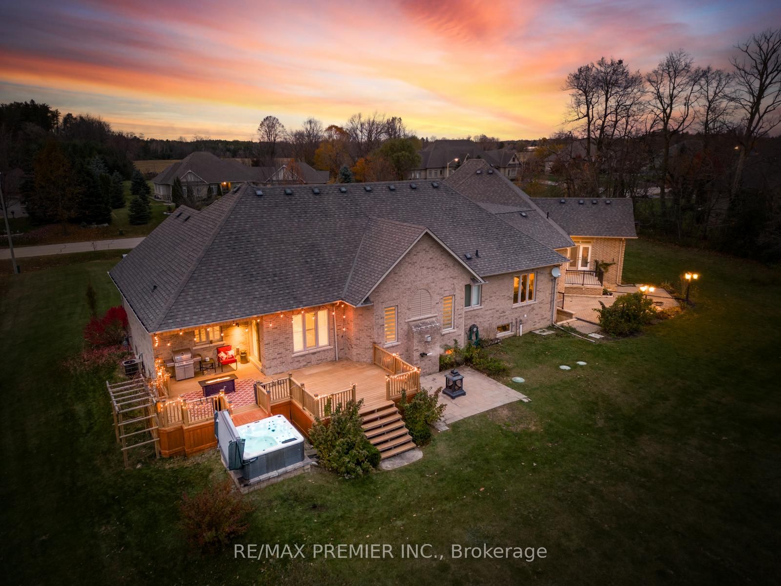 51 Ballantrae Rd Property Photo 36