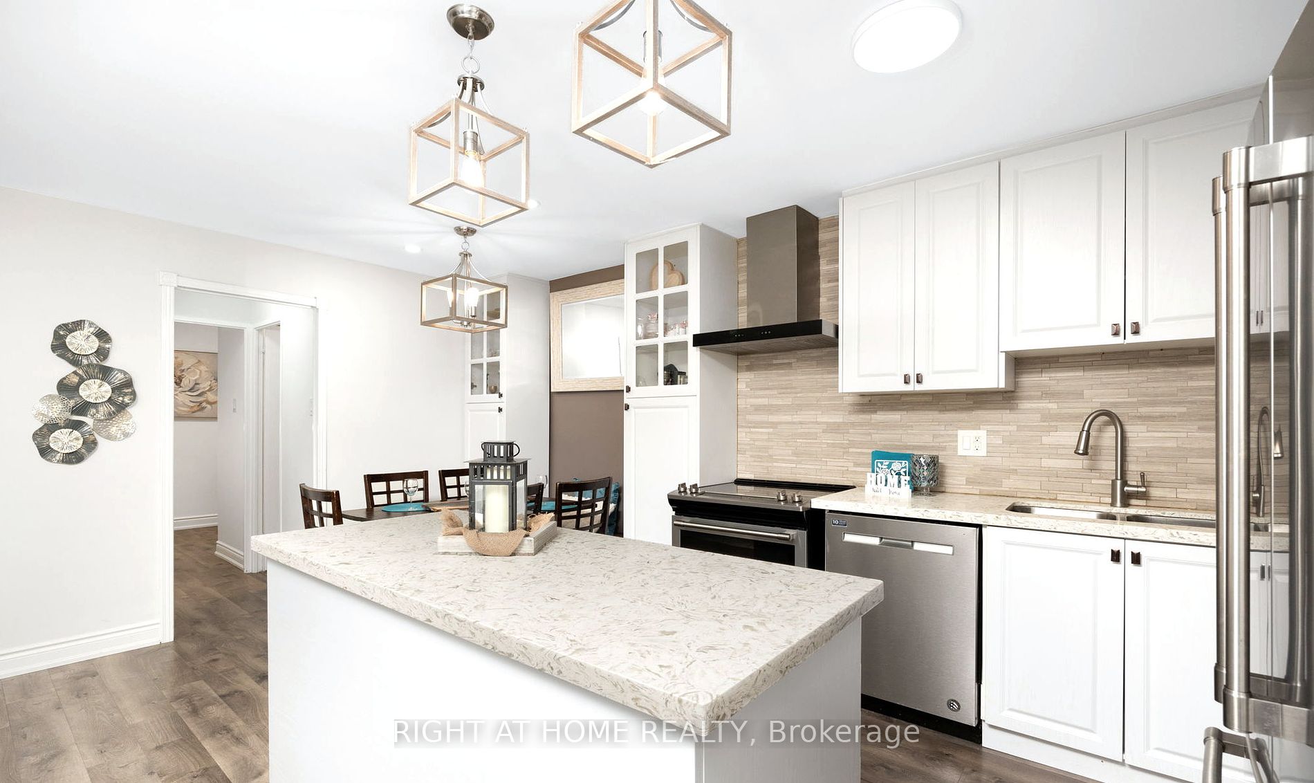 16 Elgin St 2 Property Photo 3