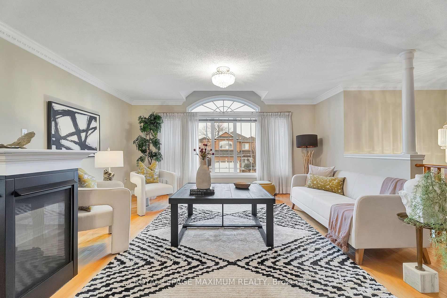 6 Tobermory Crt Property Photo 2