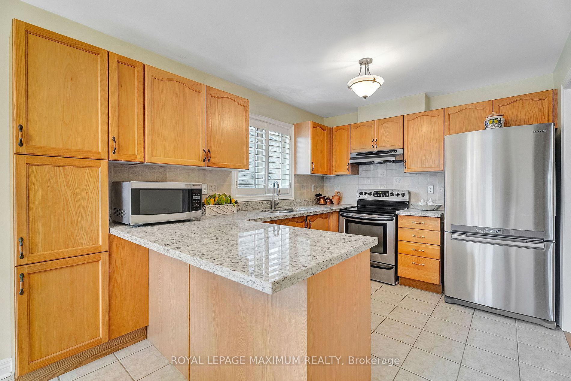 6 Tobermory Crt Property Photo 9