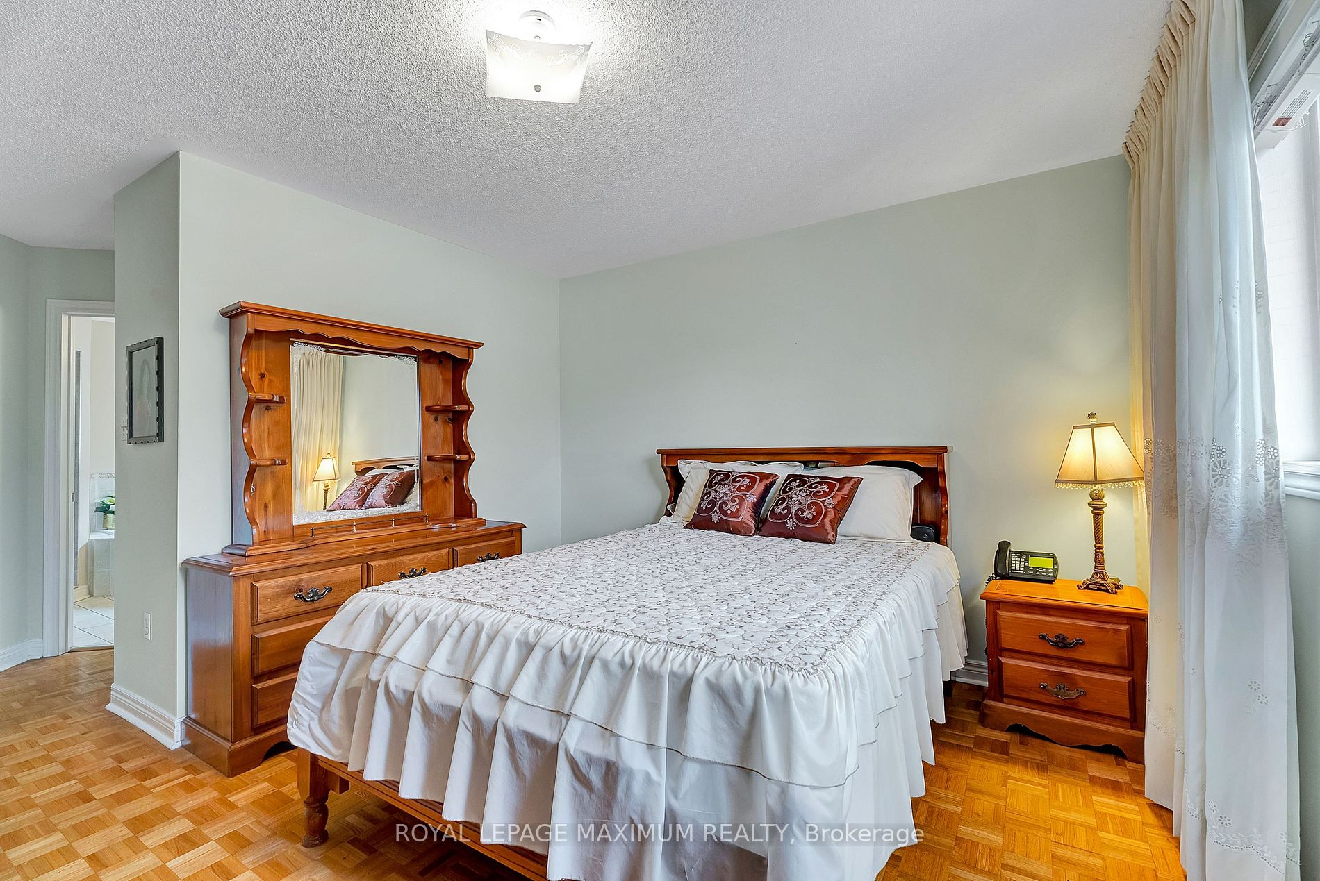6 Tobermory Crt Property Photo 16
