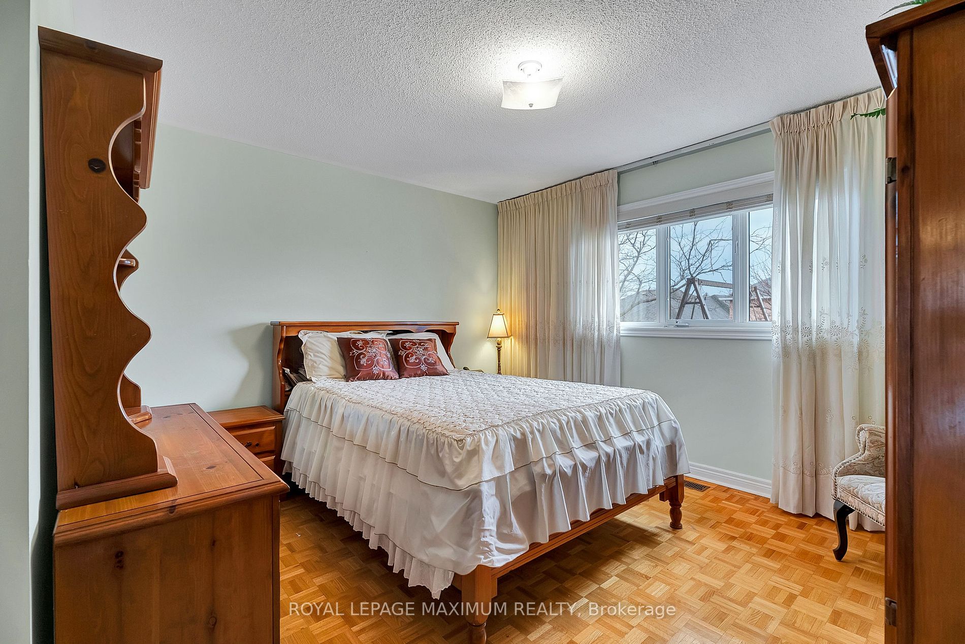 6 Tobermory Crt Property Photo 17