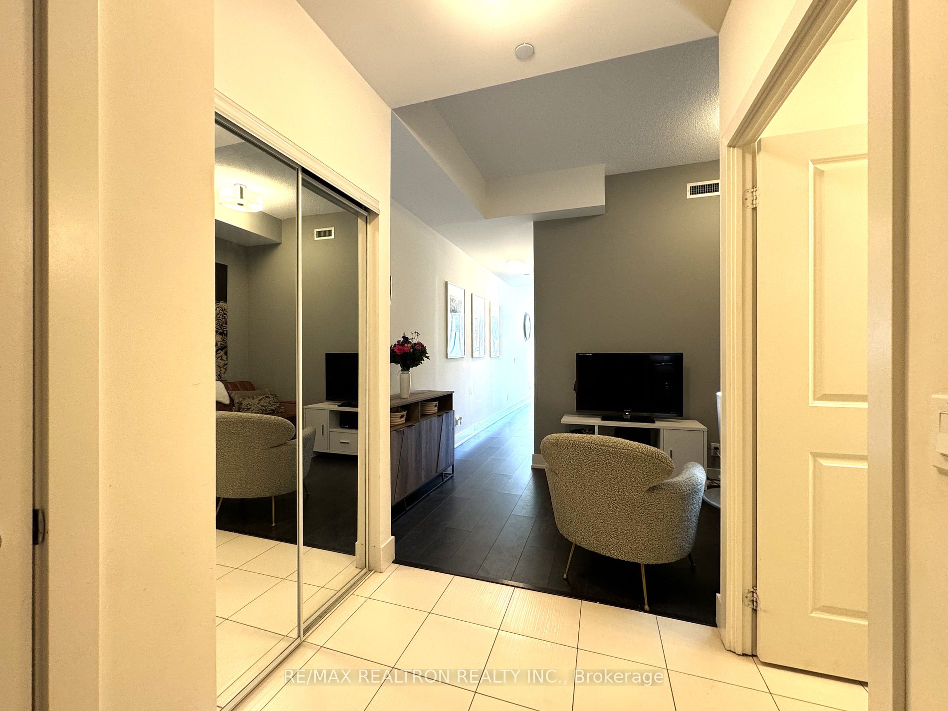 180 Enterprise Blvd 8 Property Photo 6
