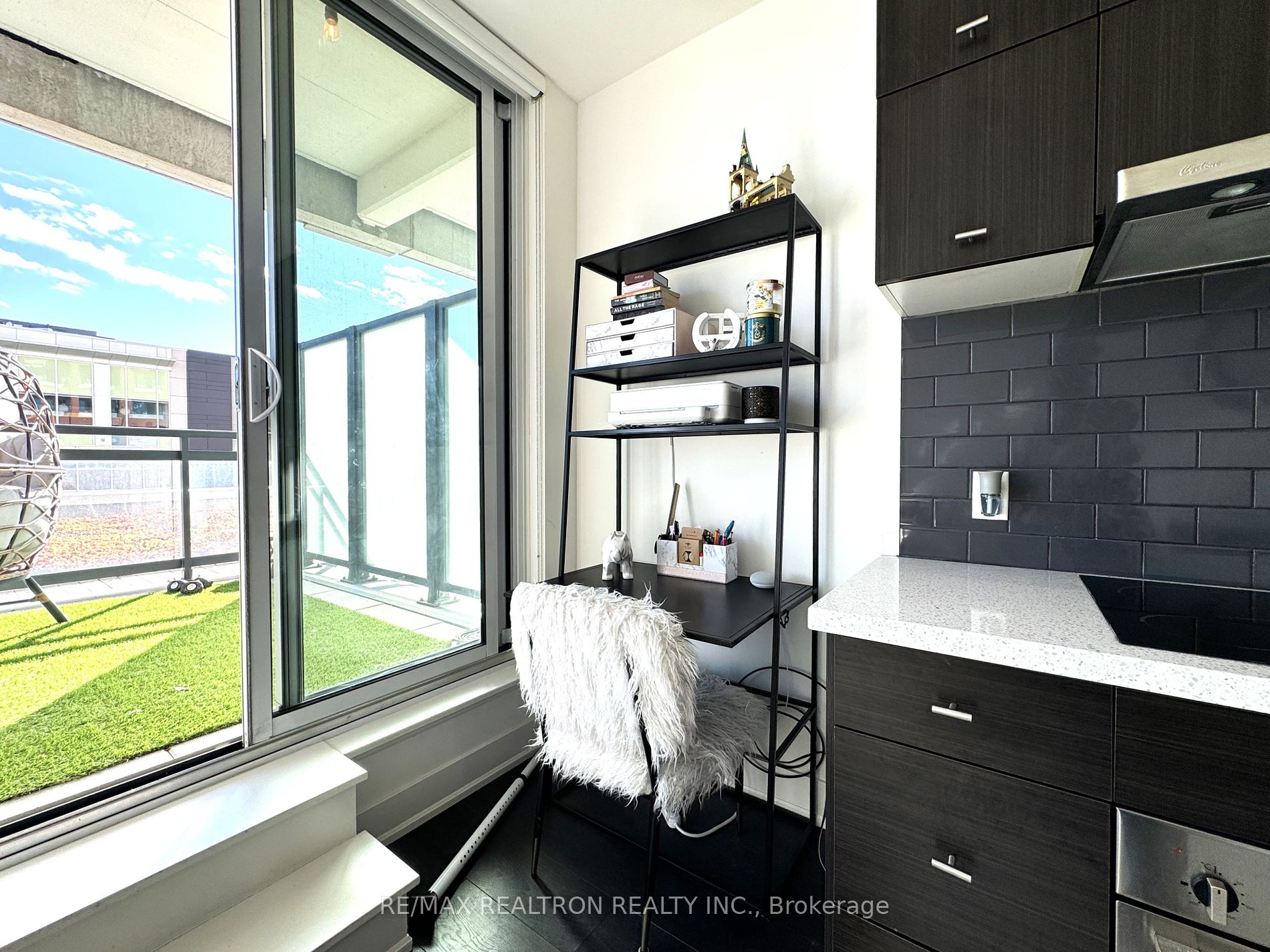 180 Enterprise Blvd 8 Property Photo 24