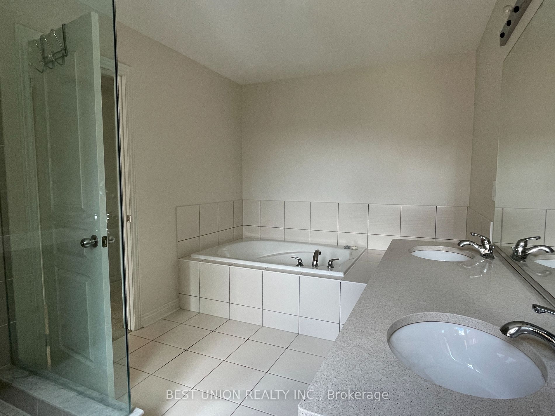 65 Port Arthur Cres Property Photo 14