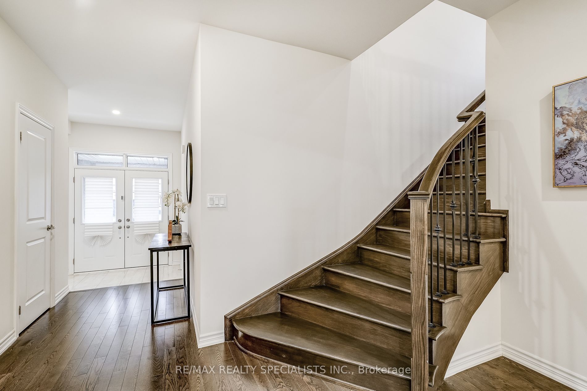 117 Ferragine Cres Property Photo 18