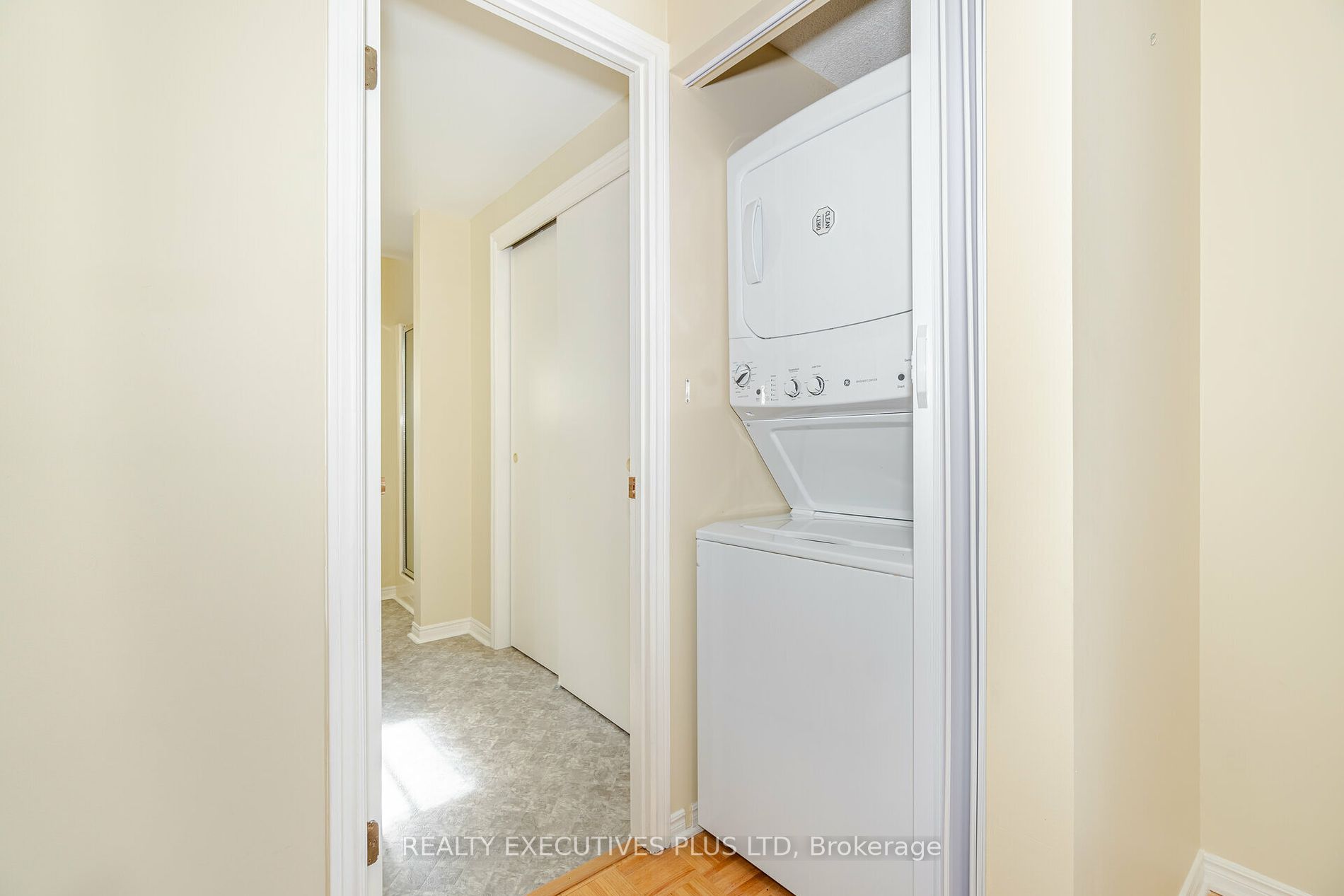 9 Pine Tree Crt Property Photo 21