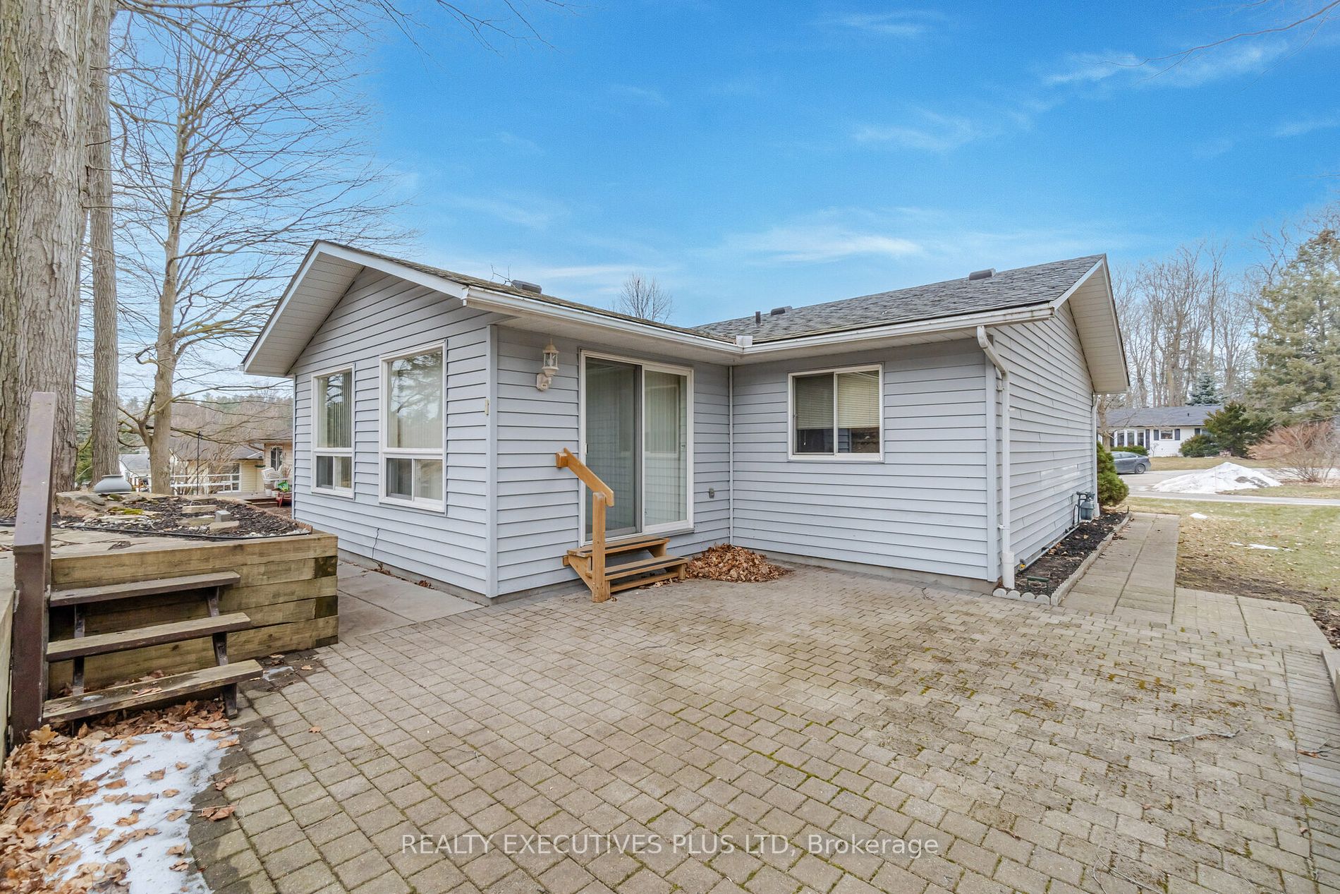 9 Pine Tree Crt Property Photo 27