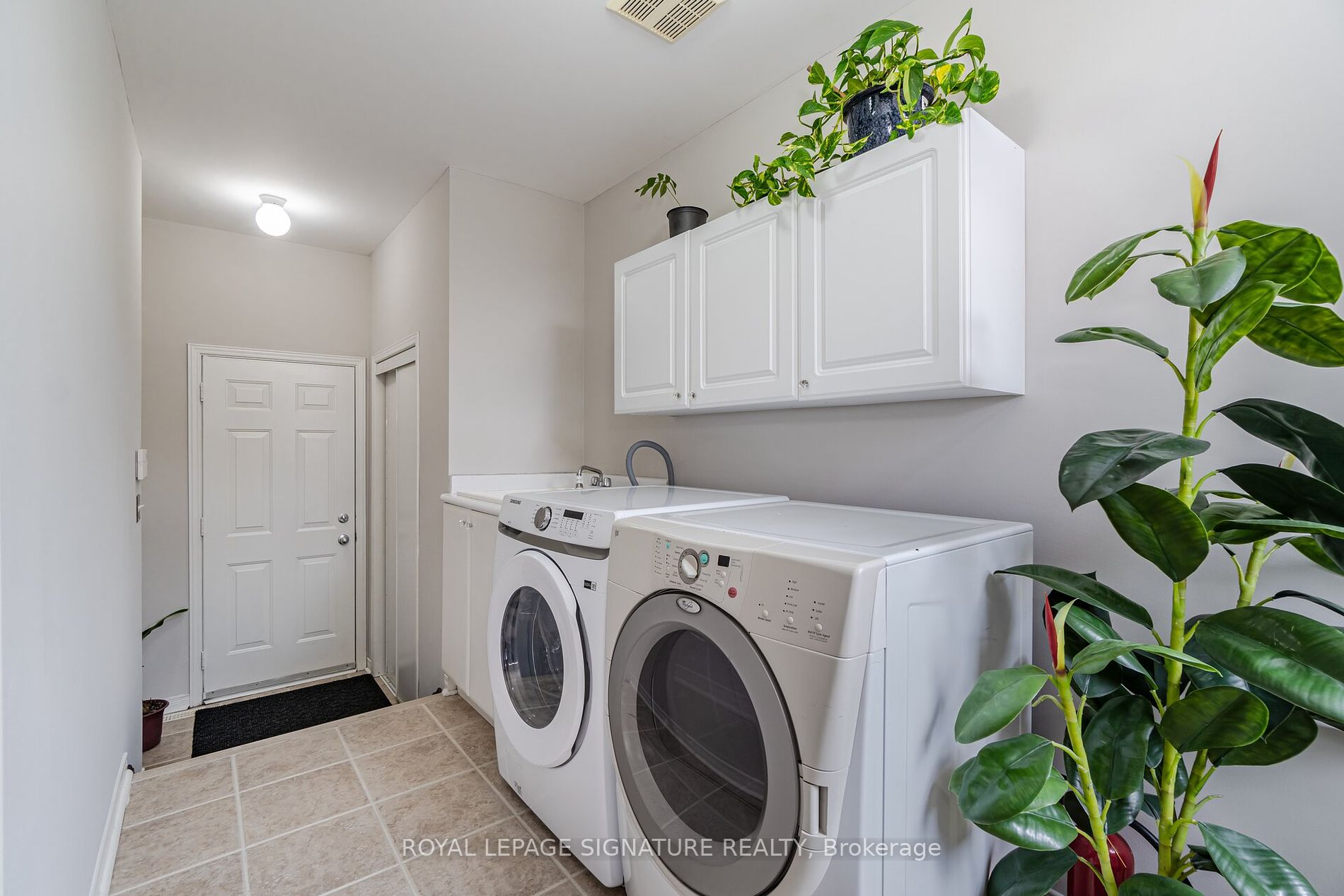 13 Victoria Wood Ave Property Photo 20