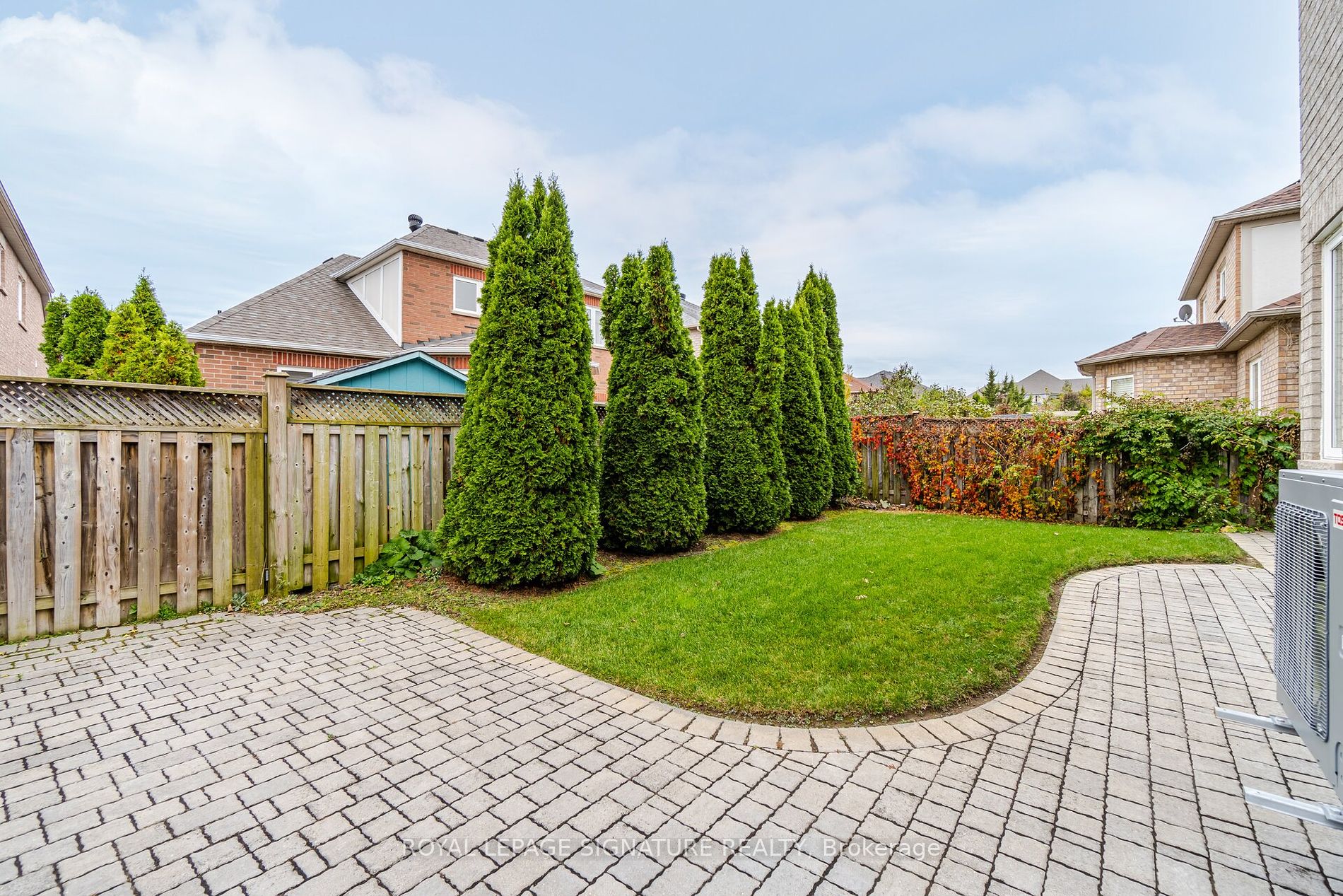 13 Victoria Wood Ave Property Photo 35