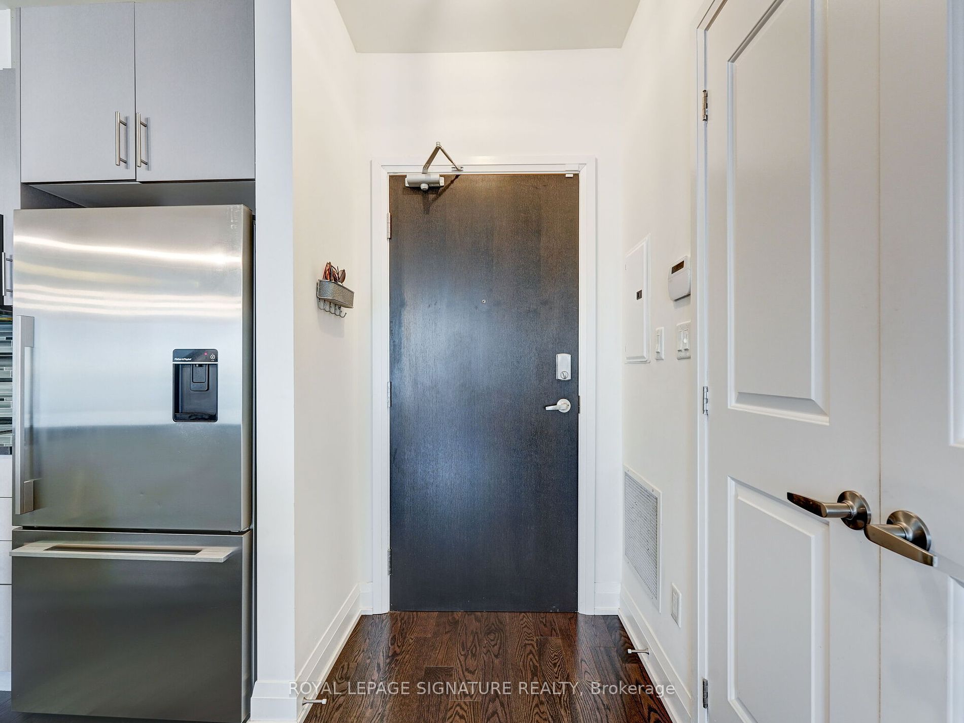15277 Yonge St 4 Property Photo 4
