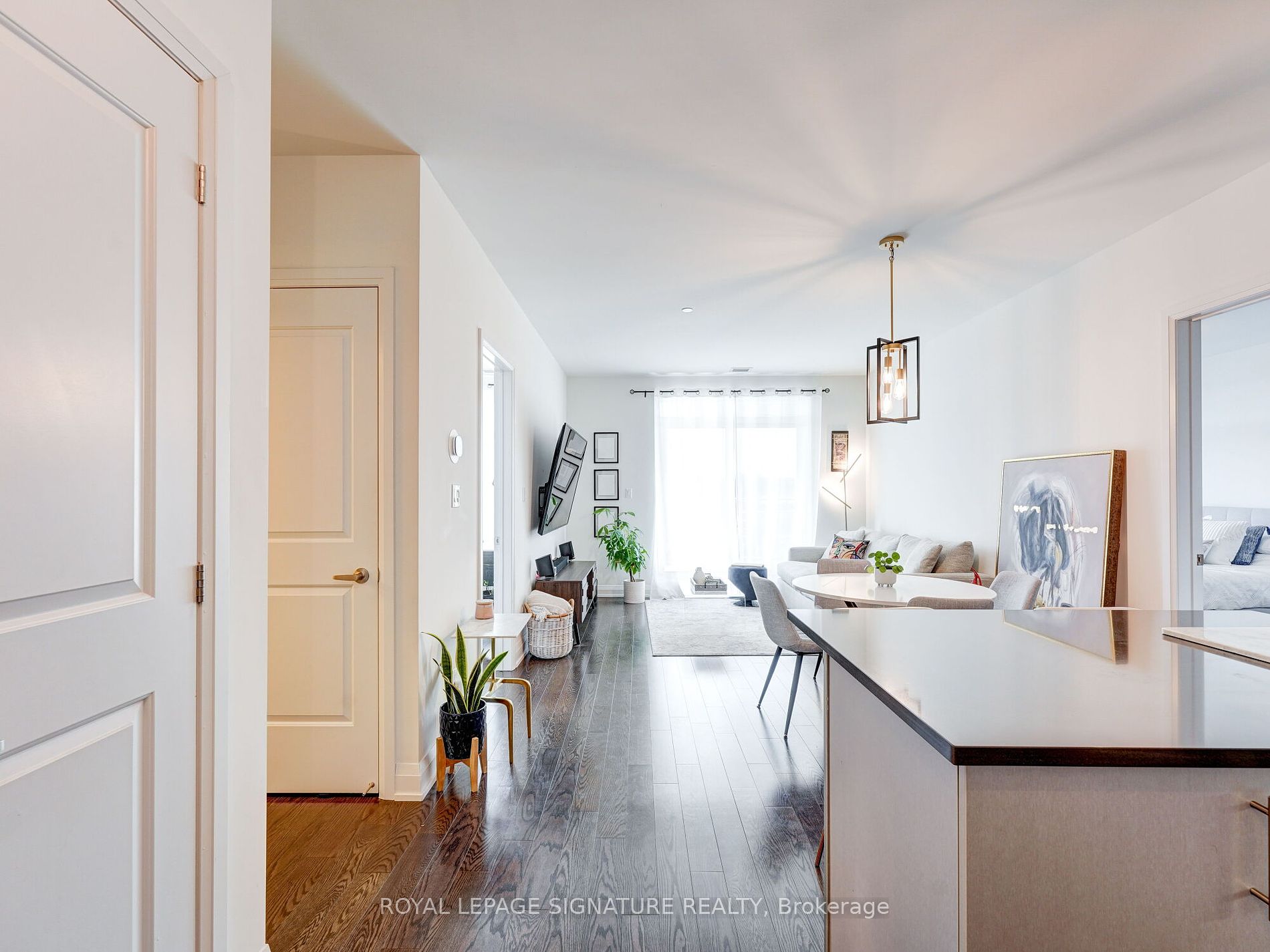 15277 Yonge St 4 Property Photo 5