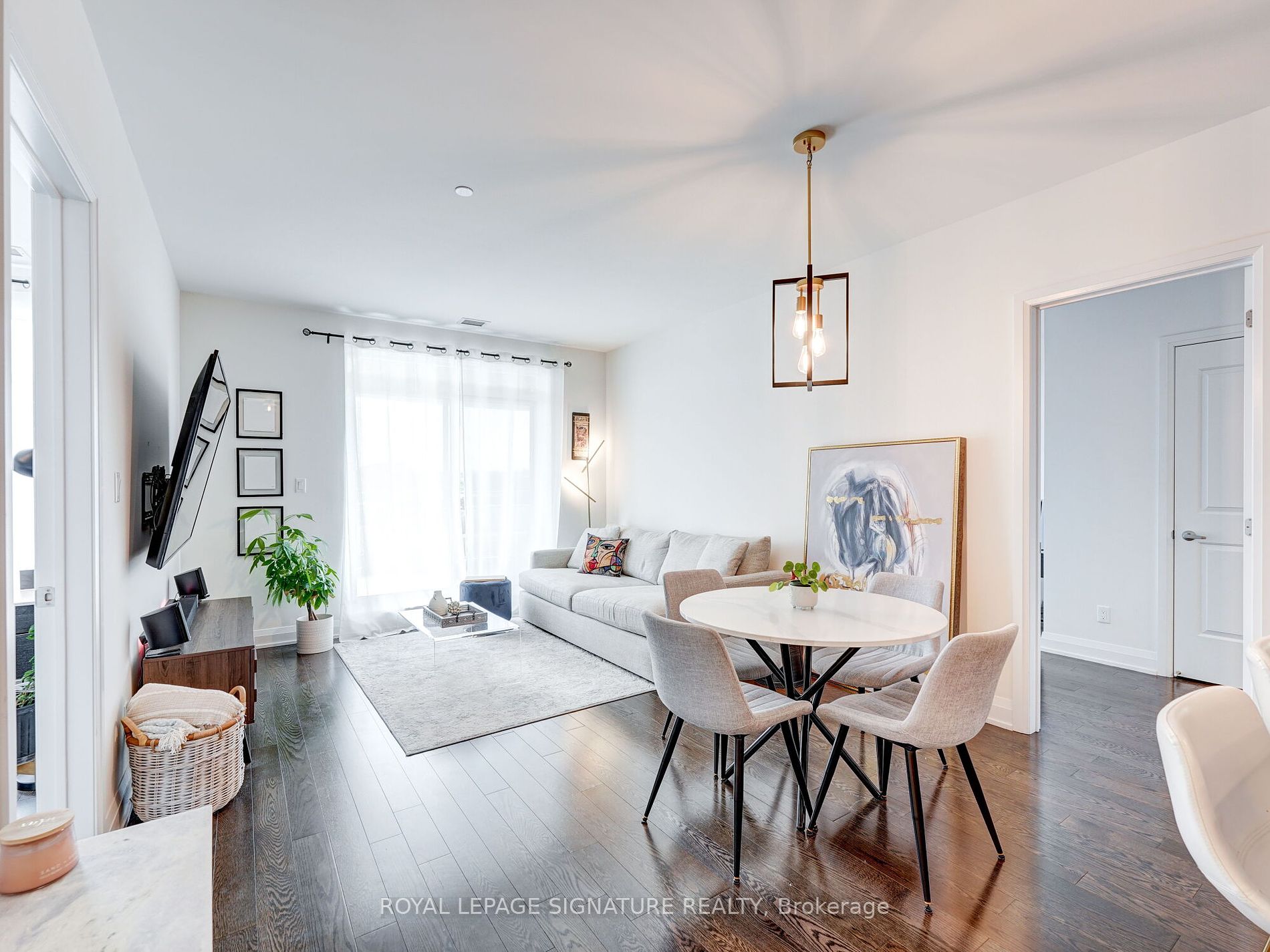 15277 Yonge St 4 Property Photo 8