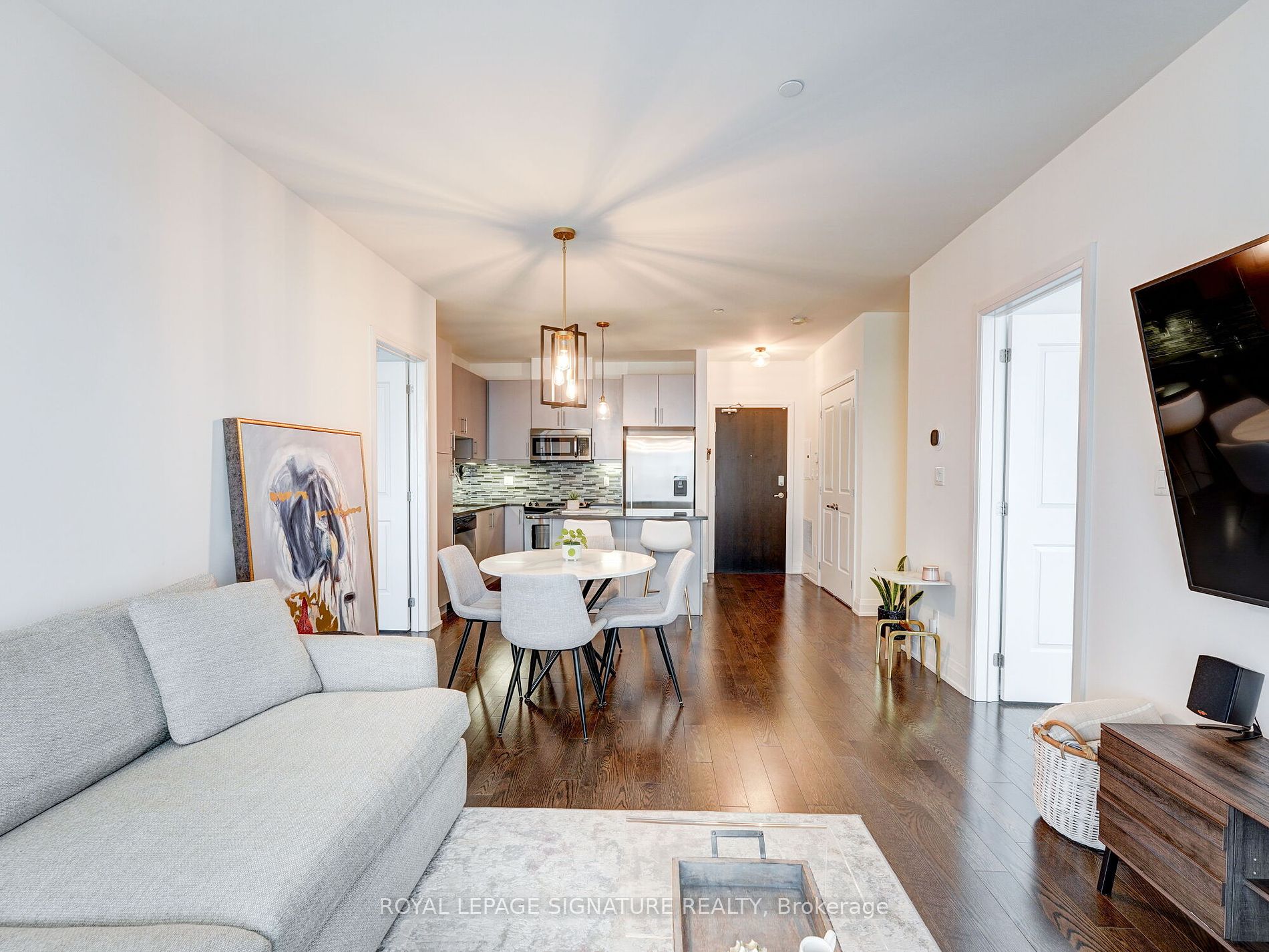 15277 Yonge St 4 Property Photo 13