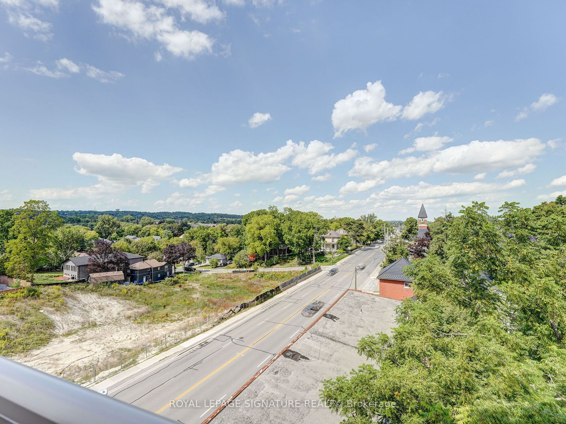 15277 Yonge St 4 Property Photo 35