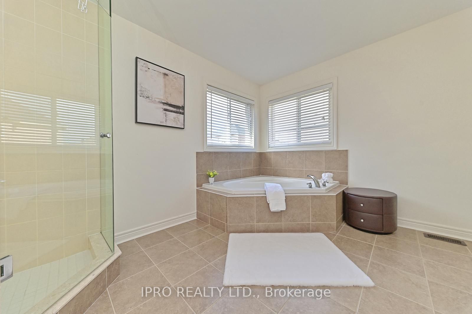34 Brookview Dr Property Photo 20