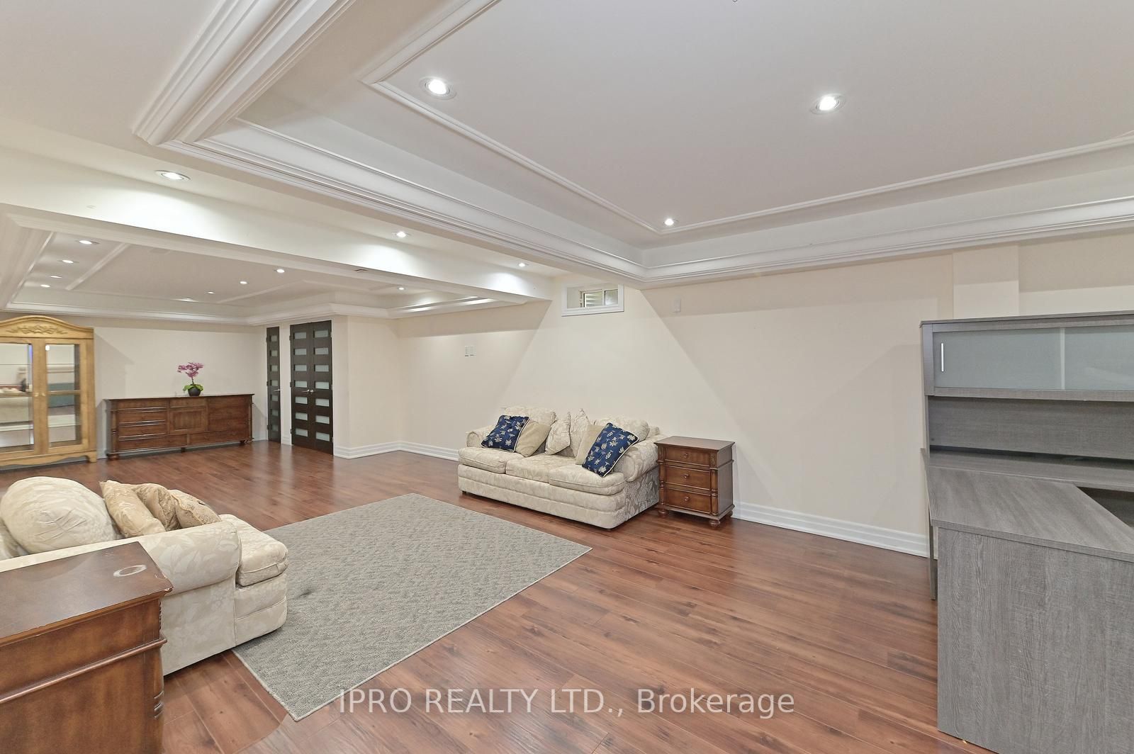 34 Brookview Dr Property Photo 33