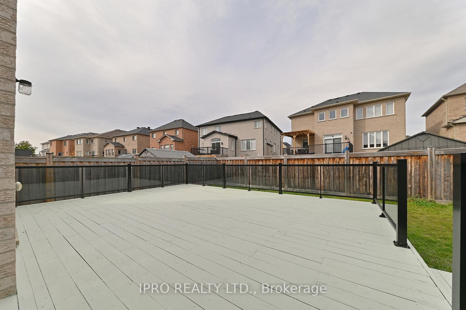 34 Brookview Dr Property Photo 37