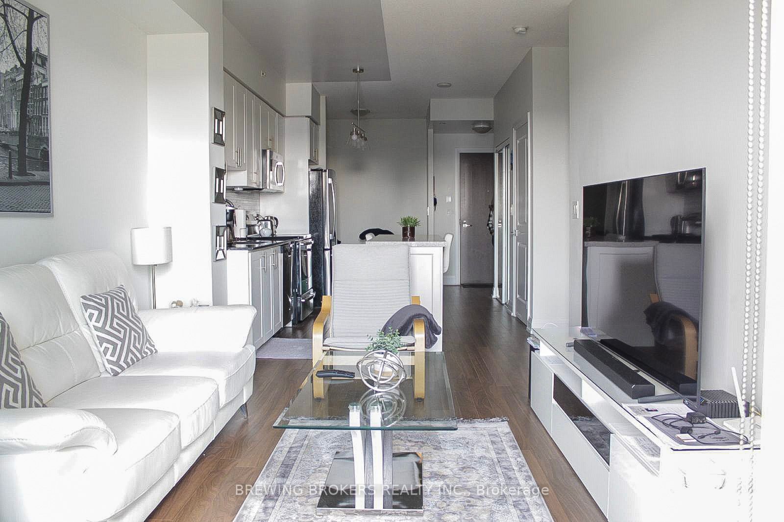 7171 Yonge St S 11 Property Photo 3