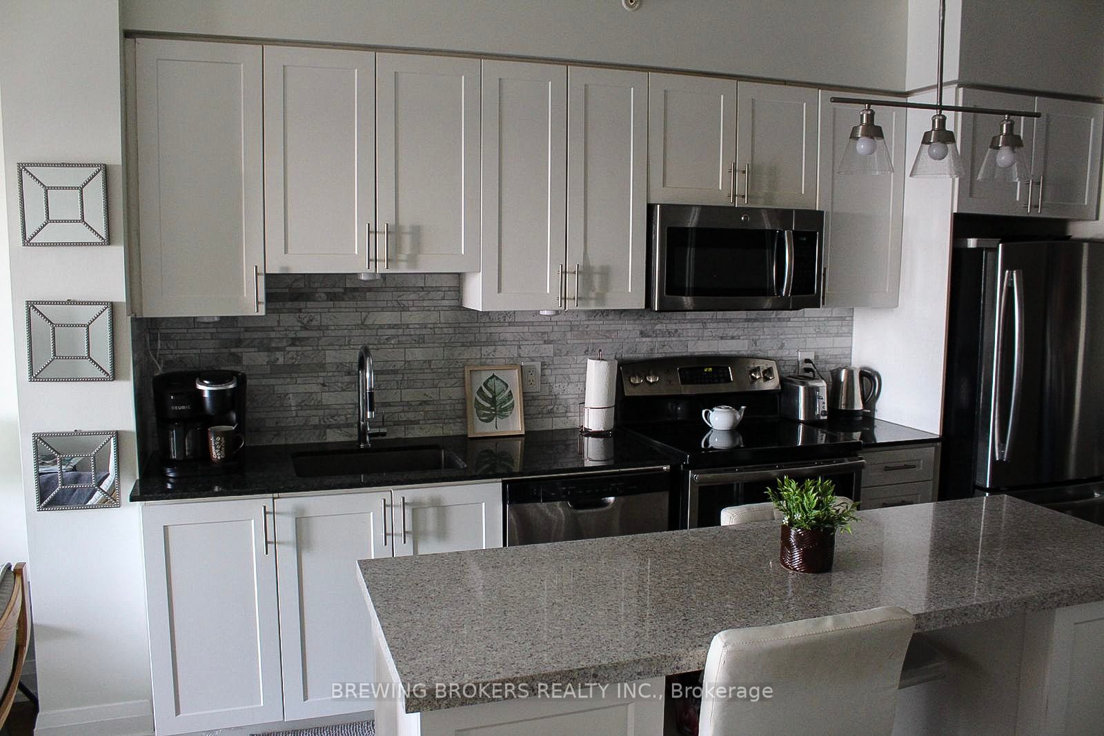 7171 Yonge St S 11 Property Photo 10