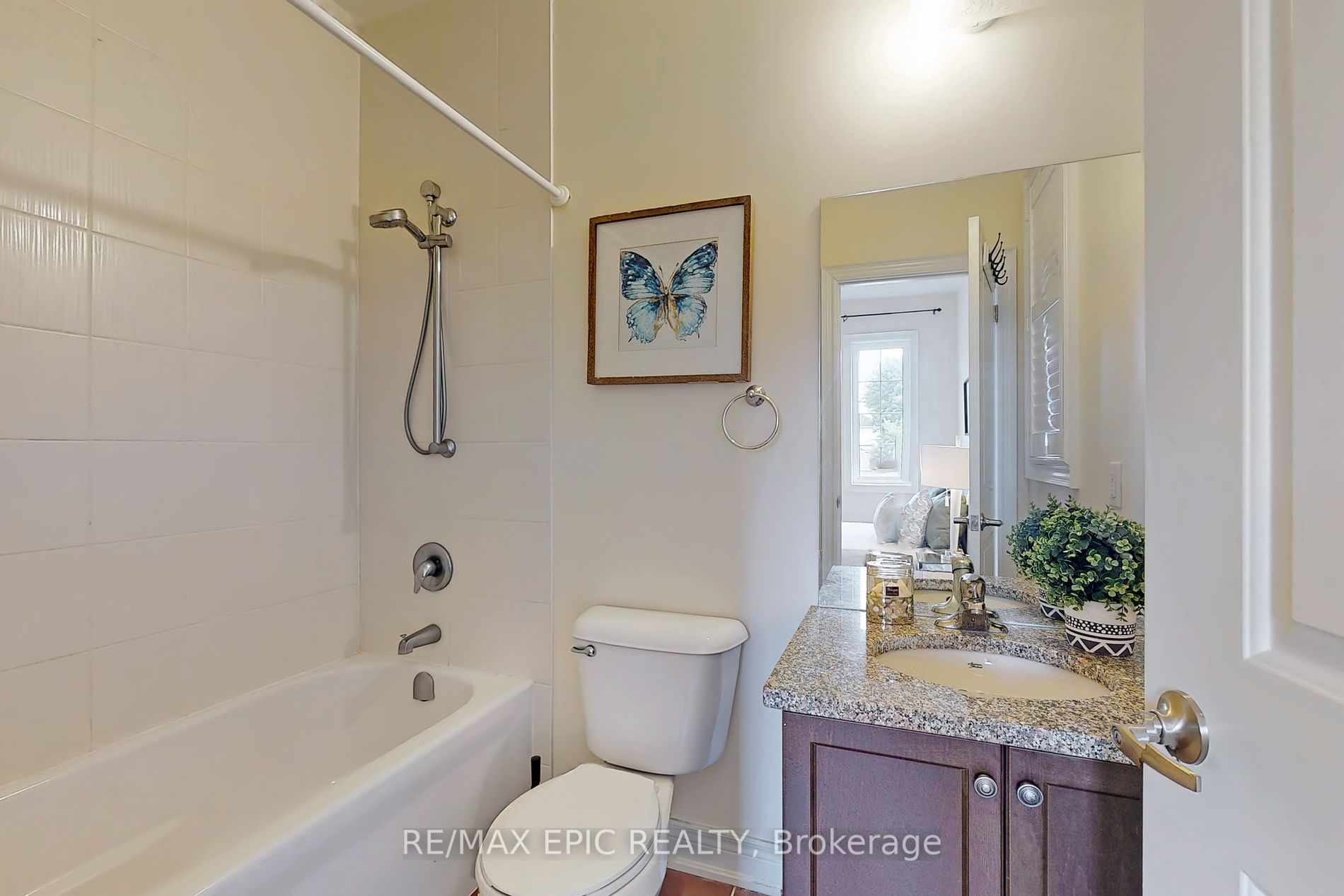 73 Marbrook St Property Photo 15