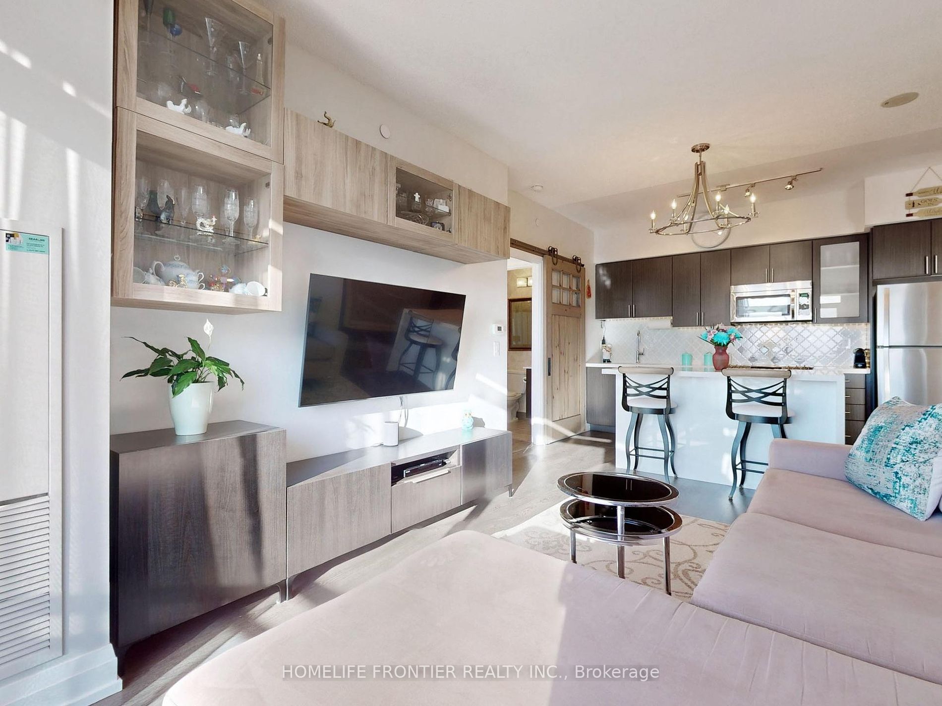 7890 Bathurst St W 10 Property Photo 11